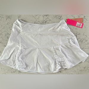NWT Lilly Pulitzer Luxletic White Skirt Size: Medium